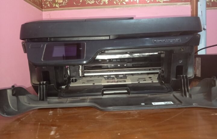 طابعه HP الوان للتصوير والطباعه