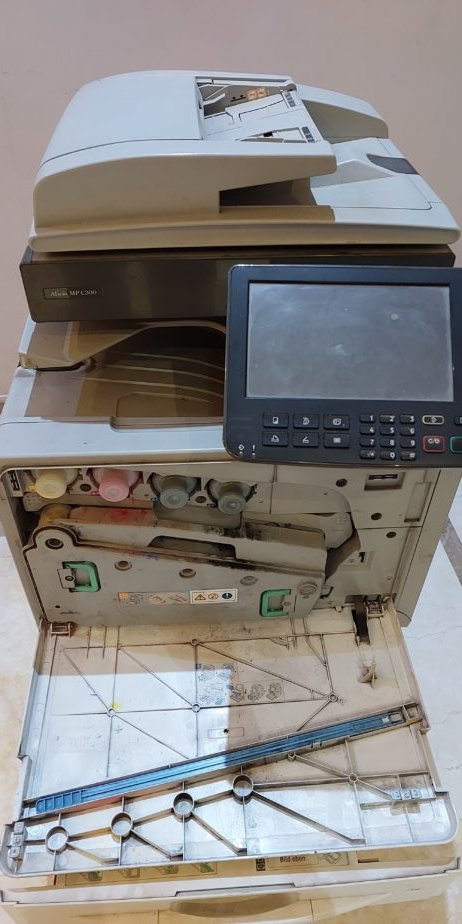 RICOH MP C300